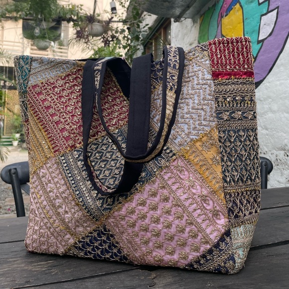 Very pretty multicolour embroidered boho bag - Picture 4 of 5